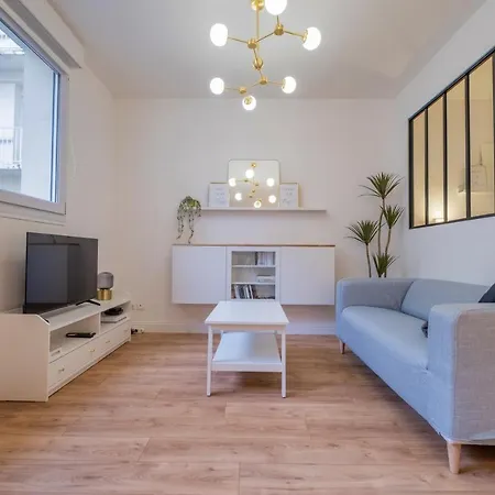 아파트 La Verriere Remoise 랭스